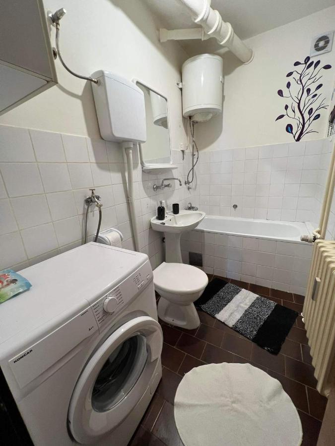Ema Apartmani Vinkovci Zewnętrze zdjęcie